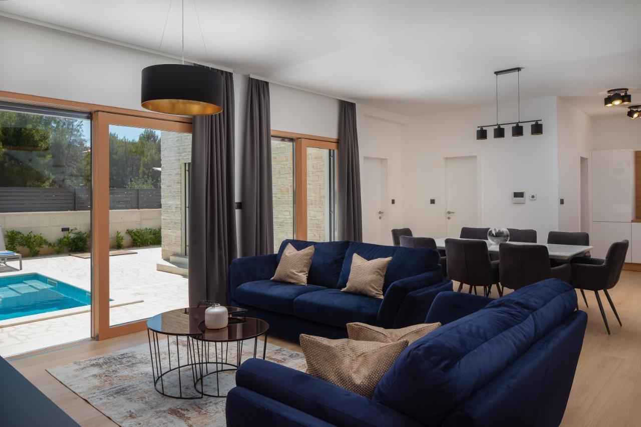 Villa Dm Vodice Exteriör bild