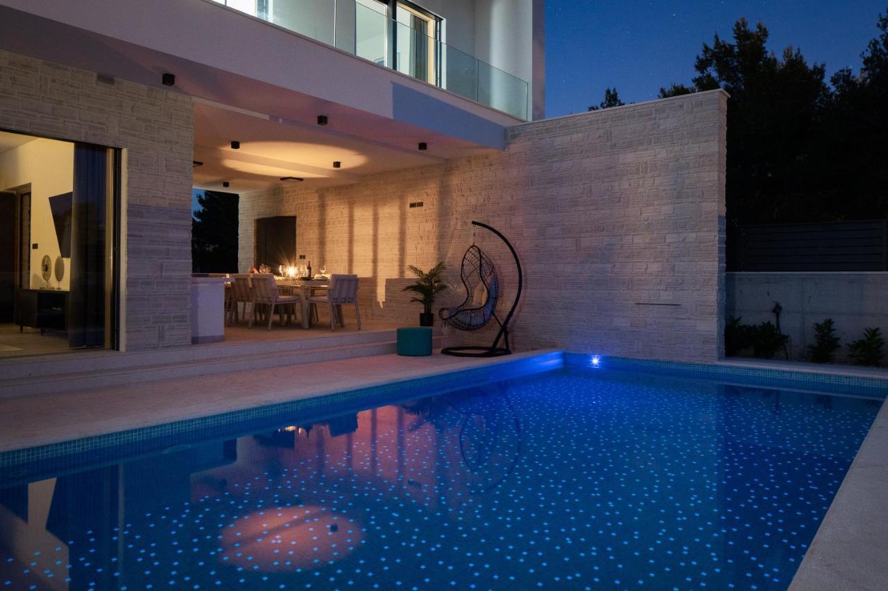 Villa Dm Vodice Exteriör bild
