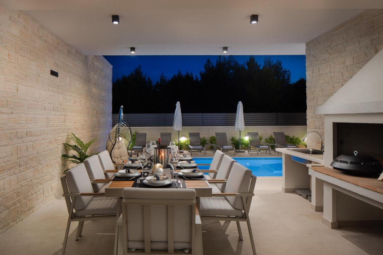 Villa Dm Vodice Exteriör bild