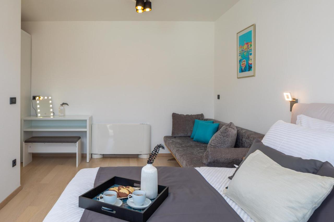 Villa Dm Vodice Exteriör bild